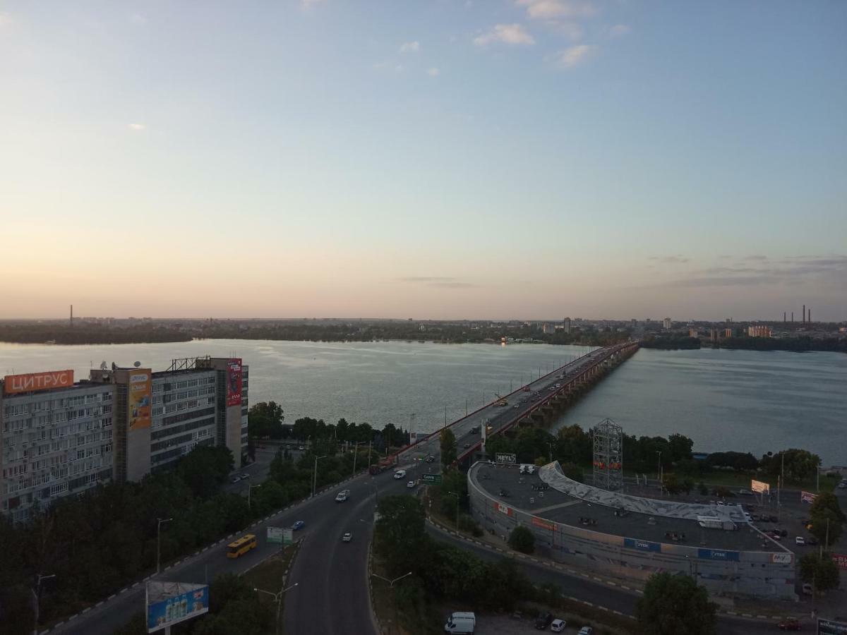 Most City Riverview Днепър Екстериор снимка
